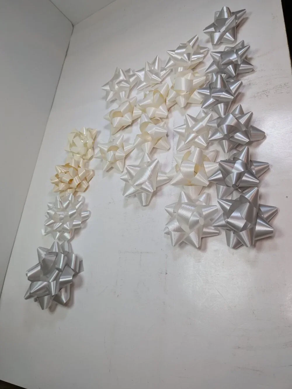 118 Pc Bulk Gift Bow Lot - Metallic Holographic Satin Gold Silver Gray NEW